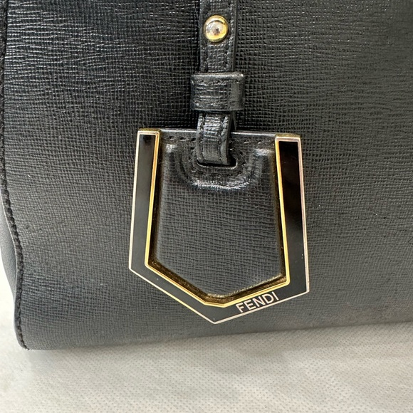 Fendi Petite 2Jours (“Petite Toujoure") tote bag. - Picture 3 of 16